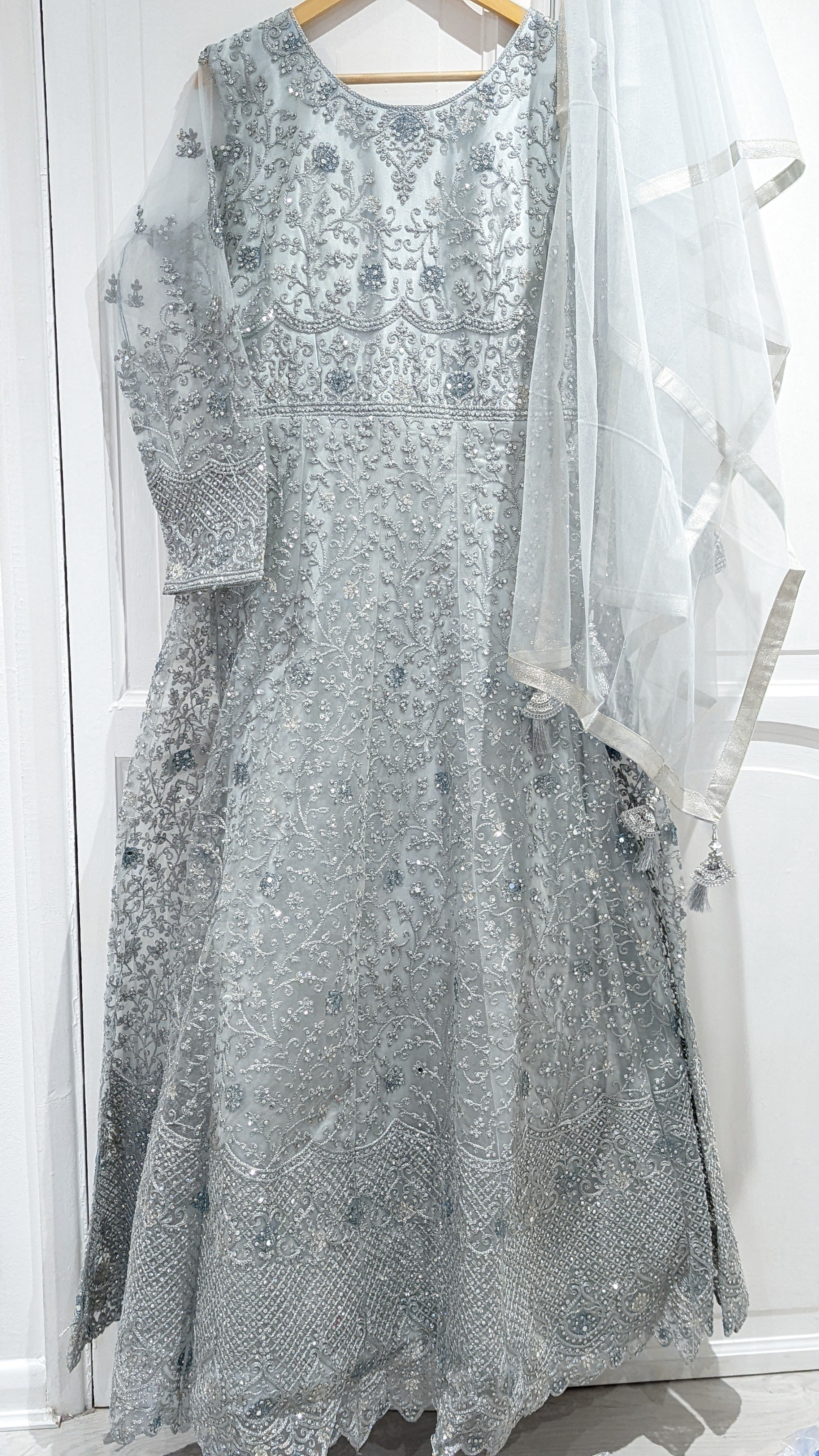Silver Grey Long Sleeve Gown (16-18)