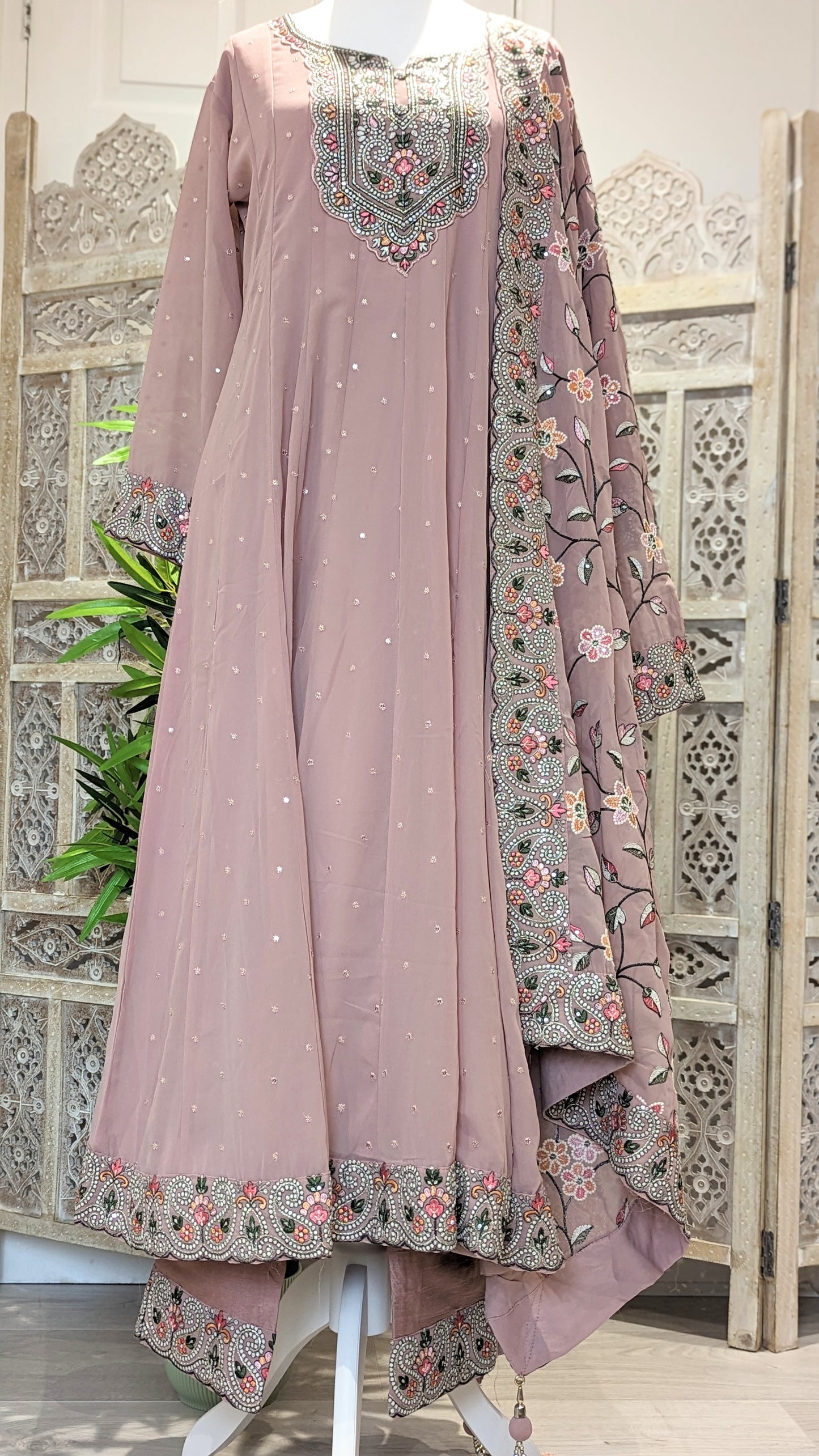 Salwar Kameez with floral dupatta (14-16)