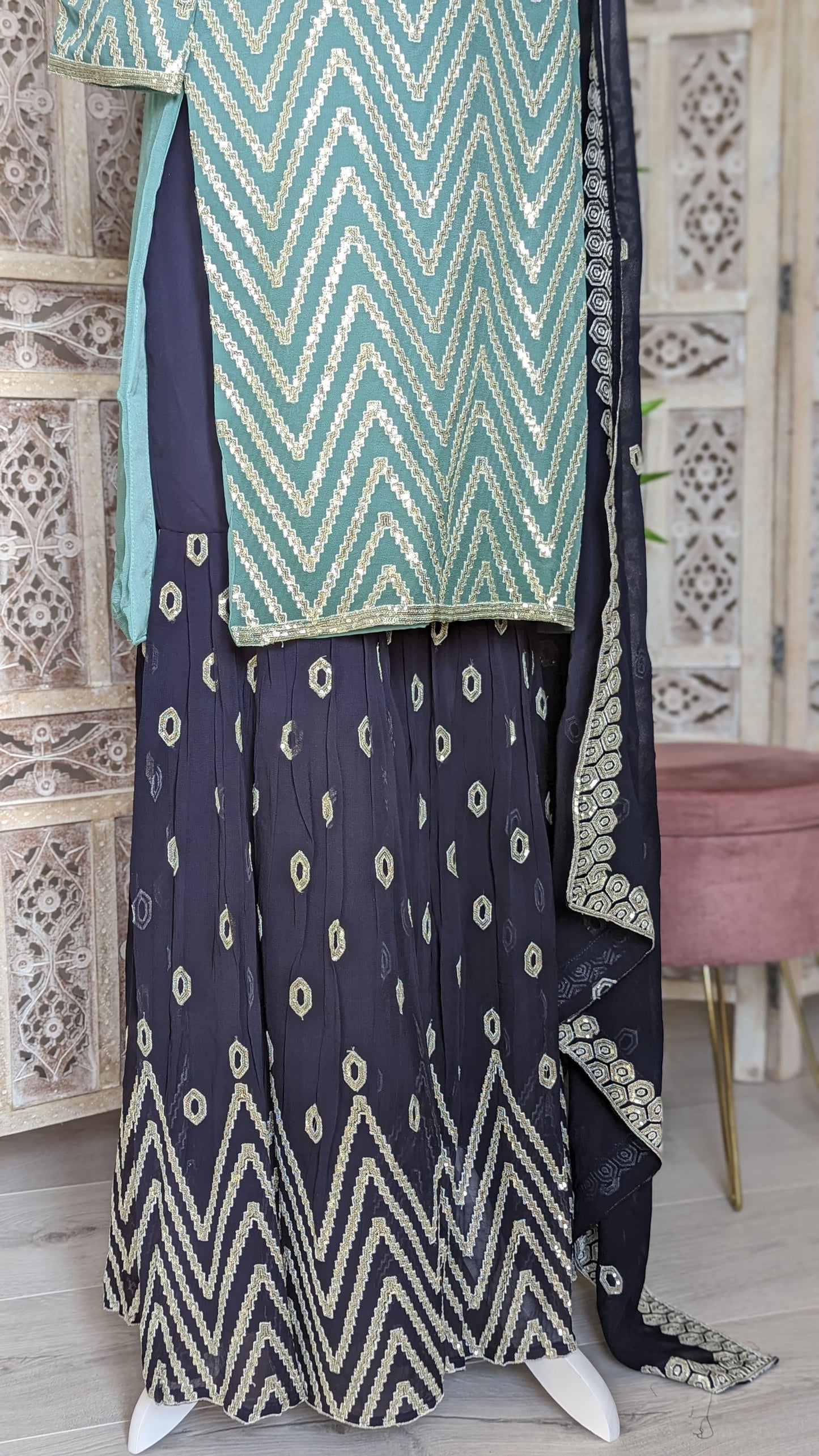 Contrast Geo Sequin Gharara Set (12-14)