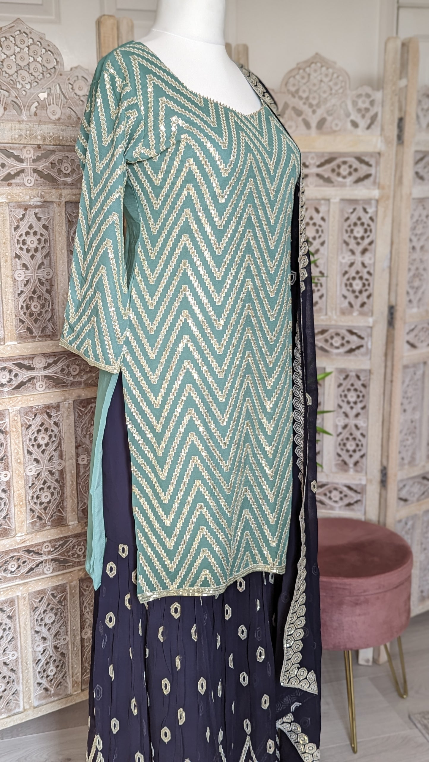 Contrast Geo Sequin Gharara Set (12-14)