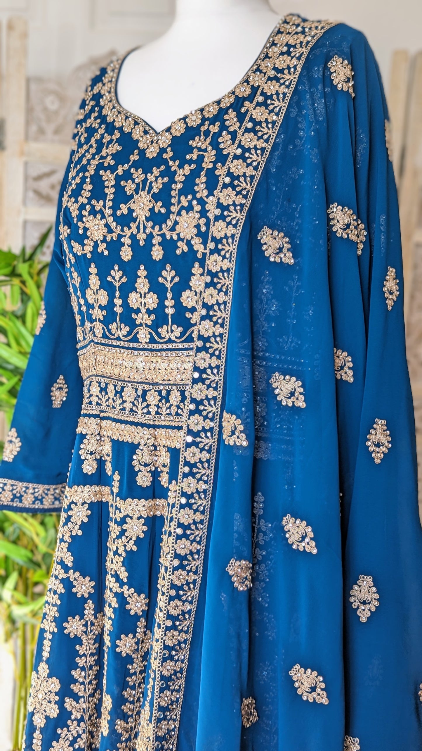 Luxury Teal Gown (16-18)