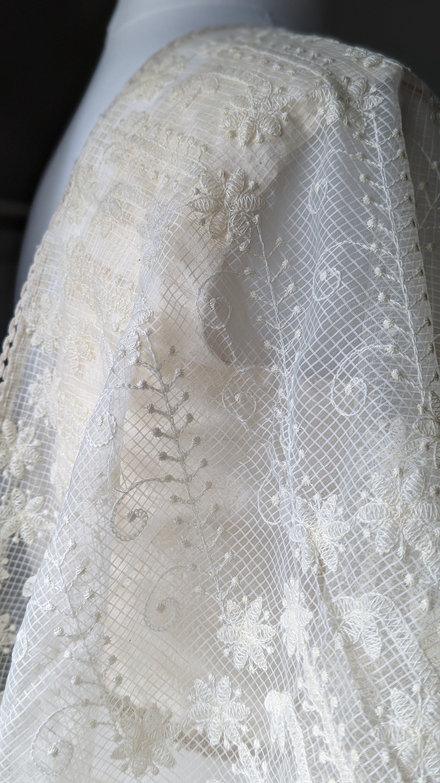 Lucknowi Embroidered Dupatta / Shawl