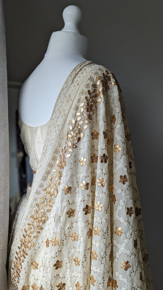 Chikankari Gota Pati Dupatta (Shawl) - Cream