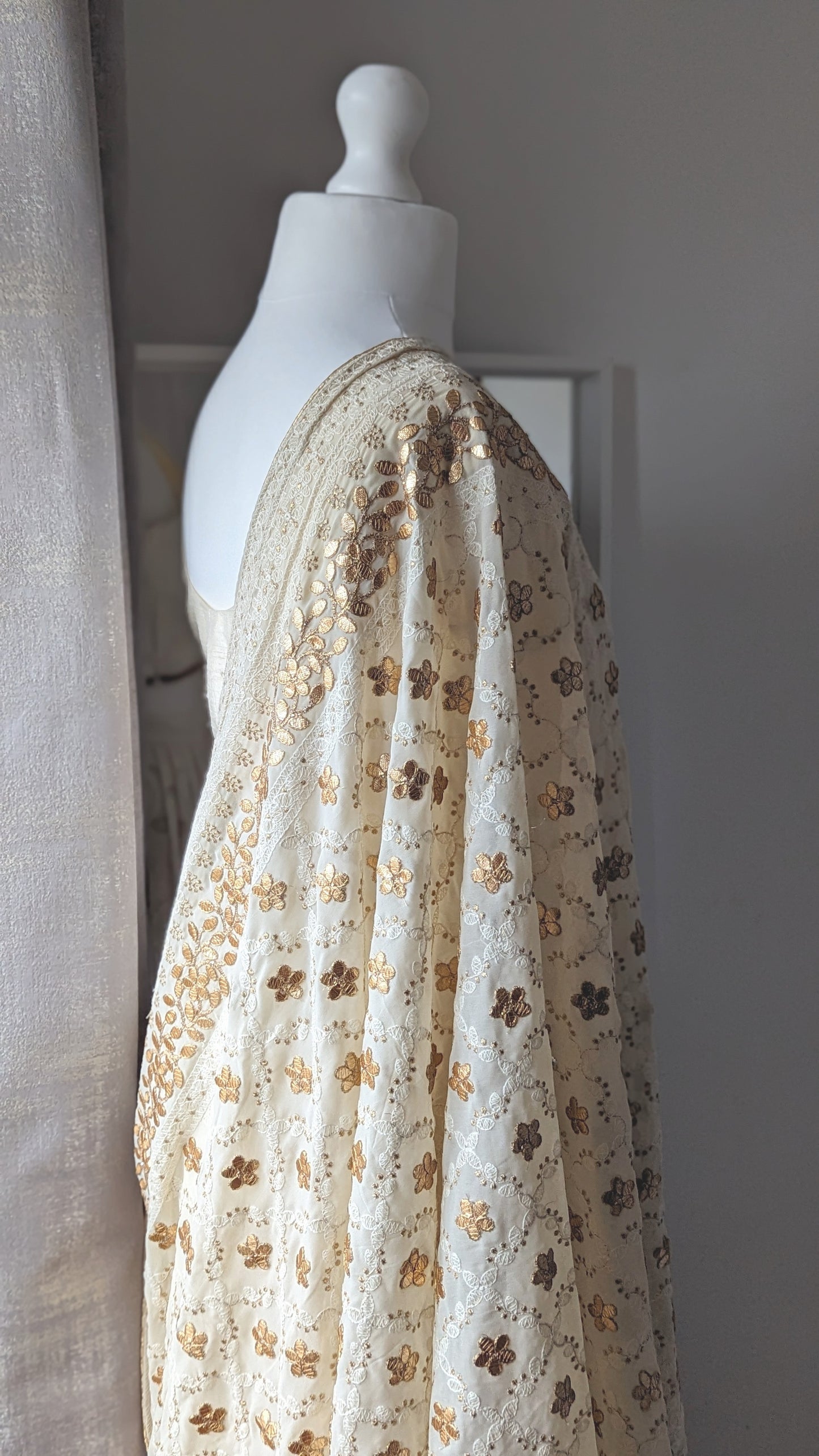 Chikankari Gota Pati Dupatta (Shawl) - Cream