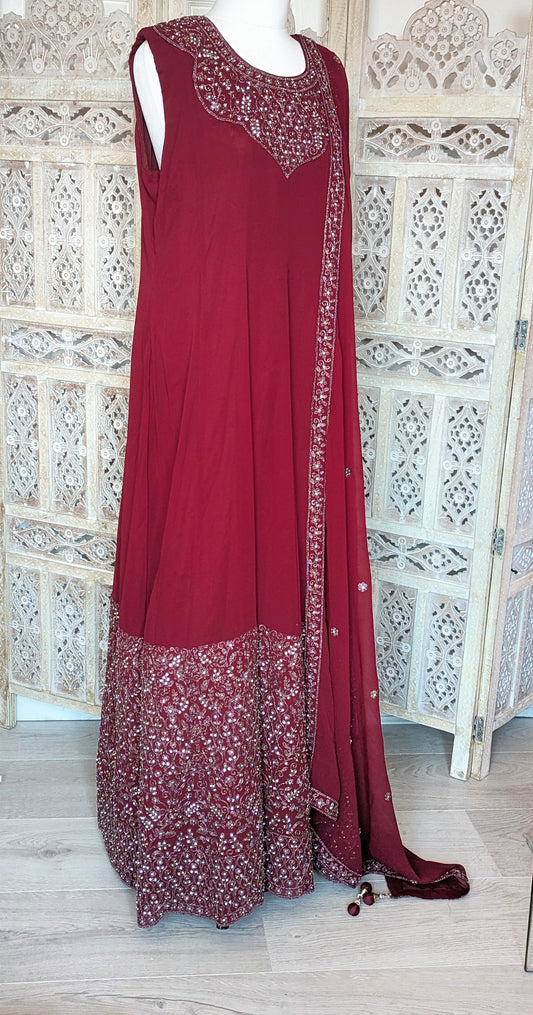 Burgundy & Silver Gown (14-16)
