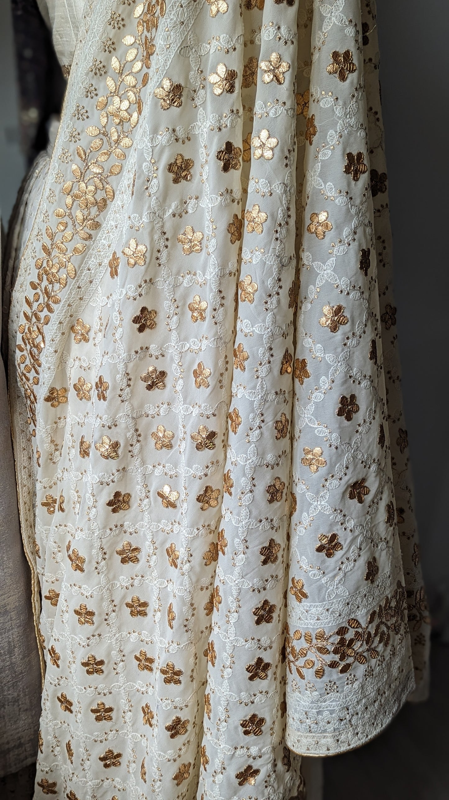 Chikankari Gota Pati Dupatta (Shawl) - Cream