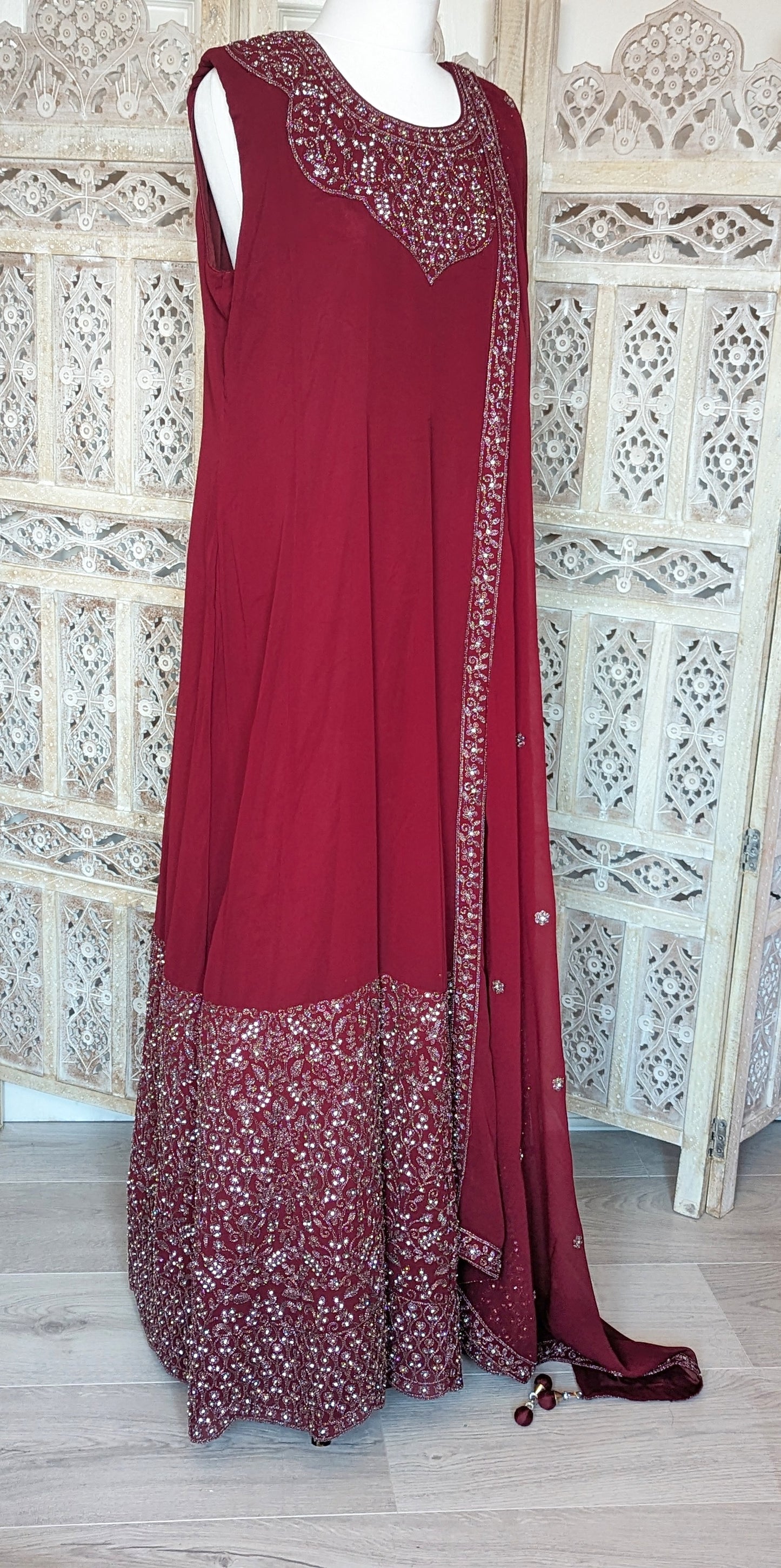 Burgundy & Silver Gown (14-16)