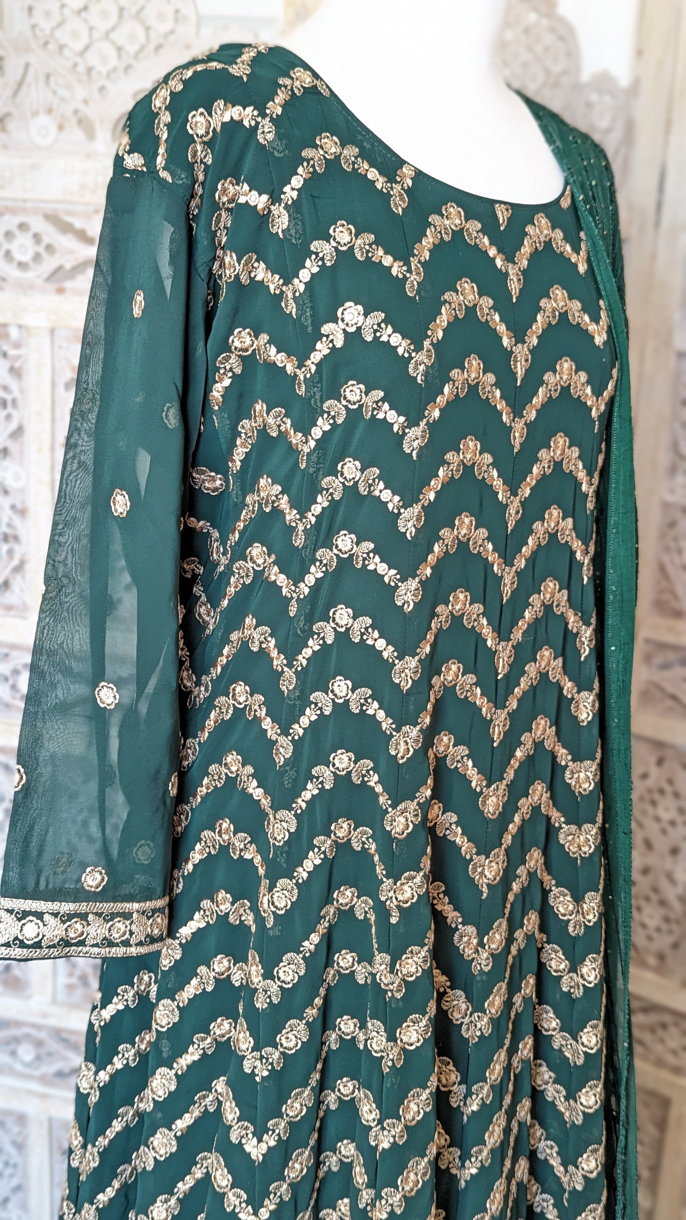 Green Threadwork Gown (24-26)