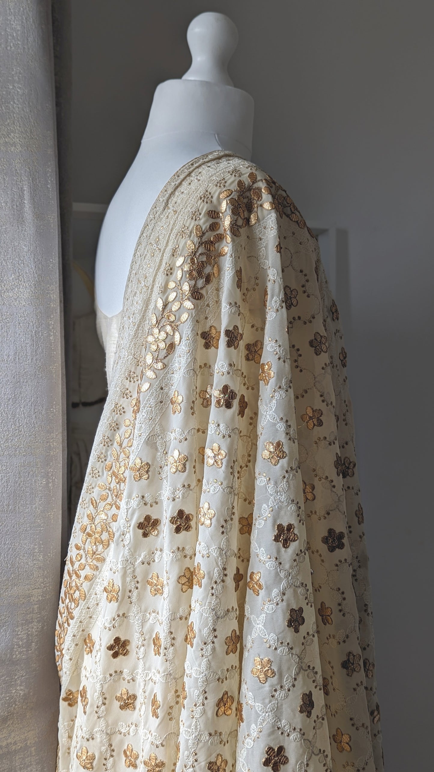 Chikankari Gota Pati Dupatta (Shawl) - Cream