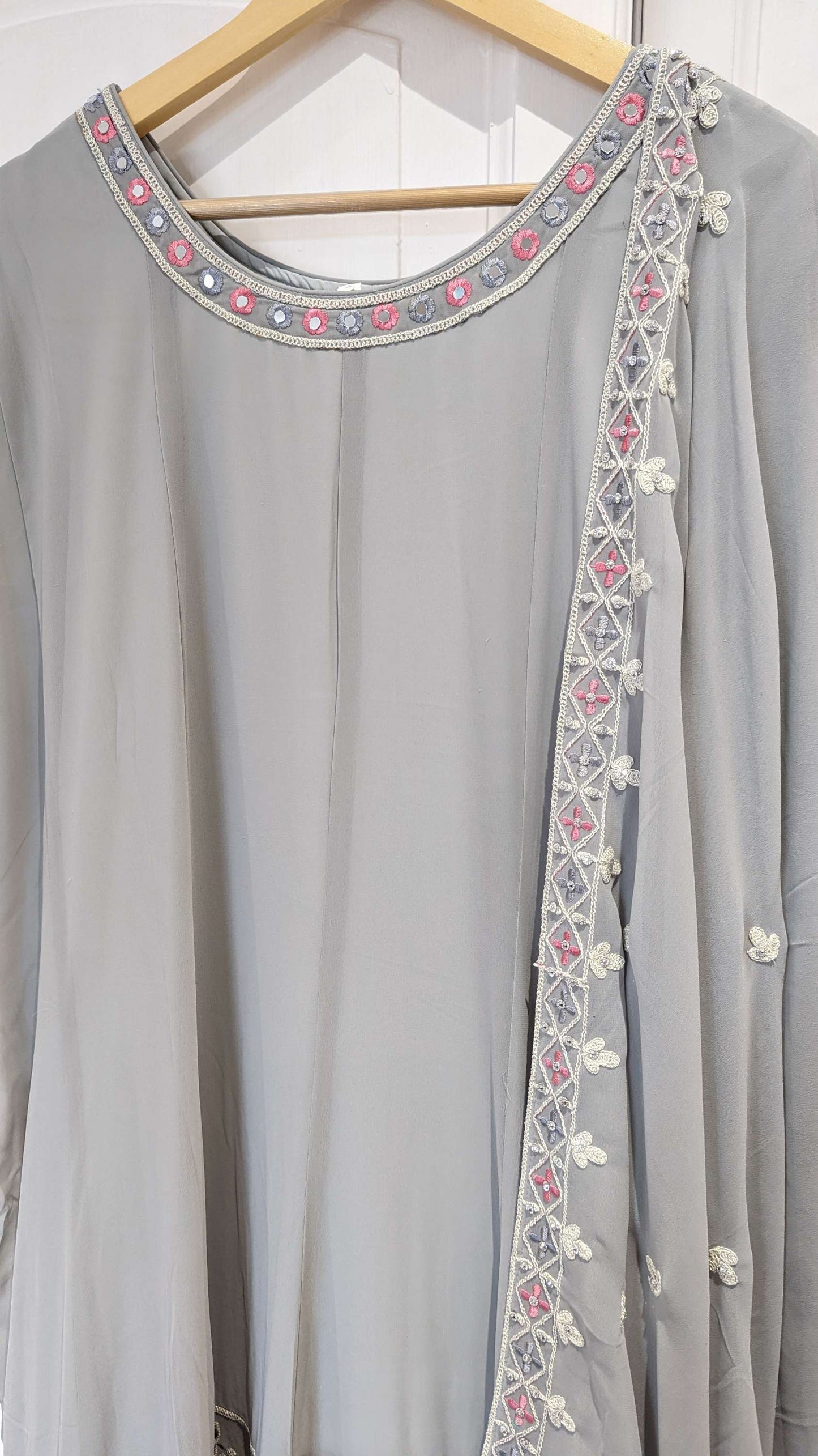 Luxury Grey Deco Embroidery Gown (24-26)