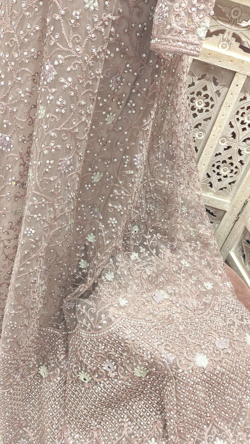 Dusty Pink Long Sleeve Gown - Size 16-18 (bust 46")