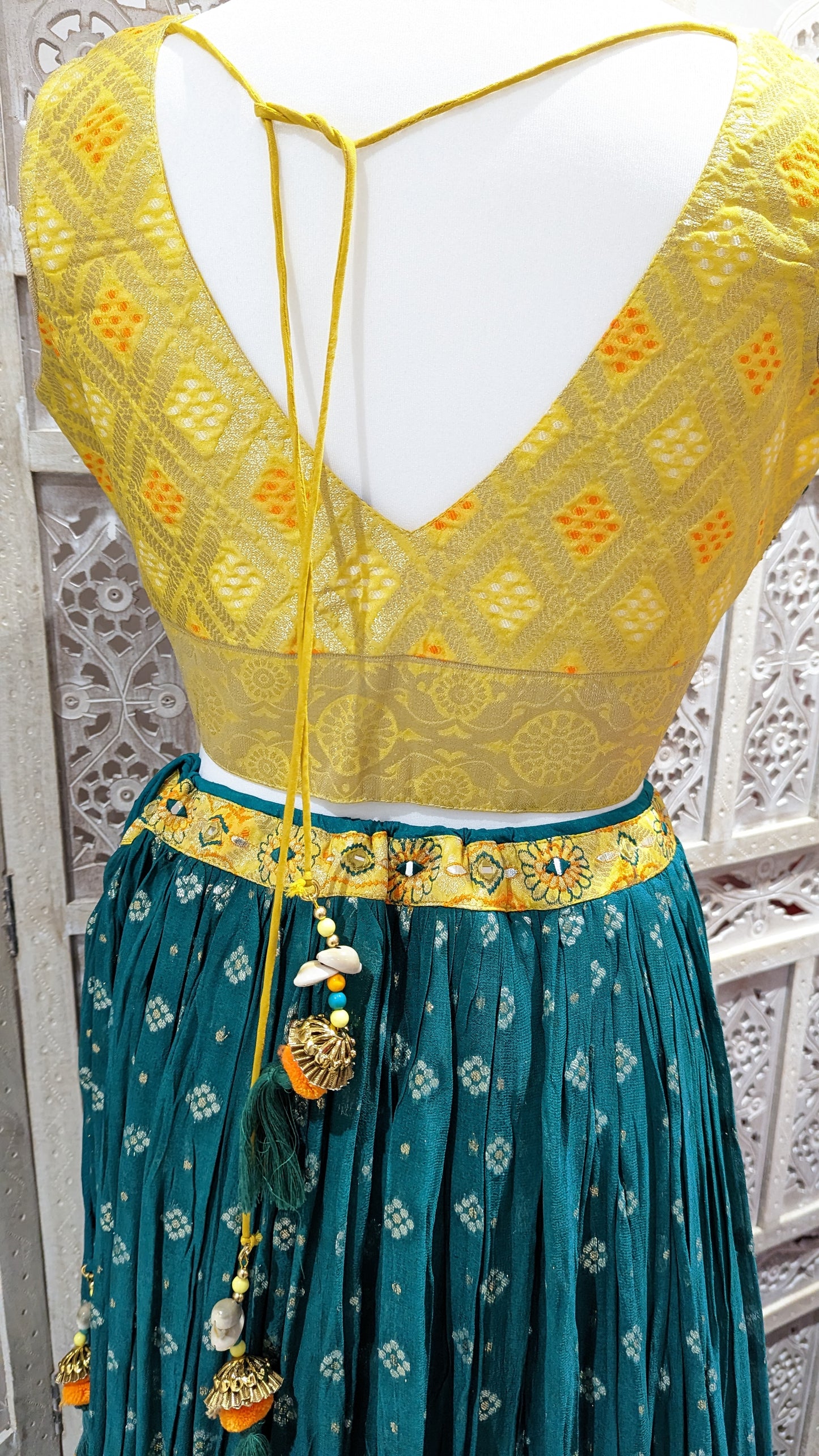Bright Bandhani Lehenga (10-12)