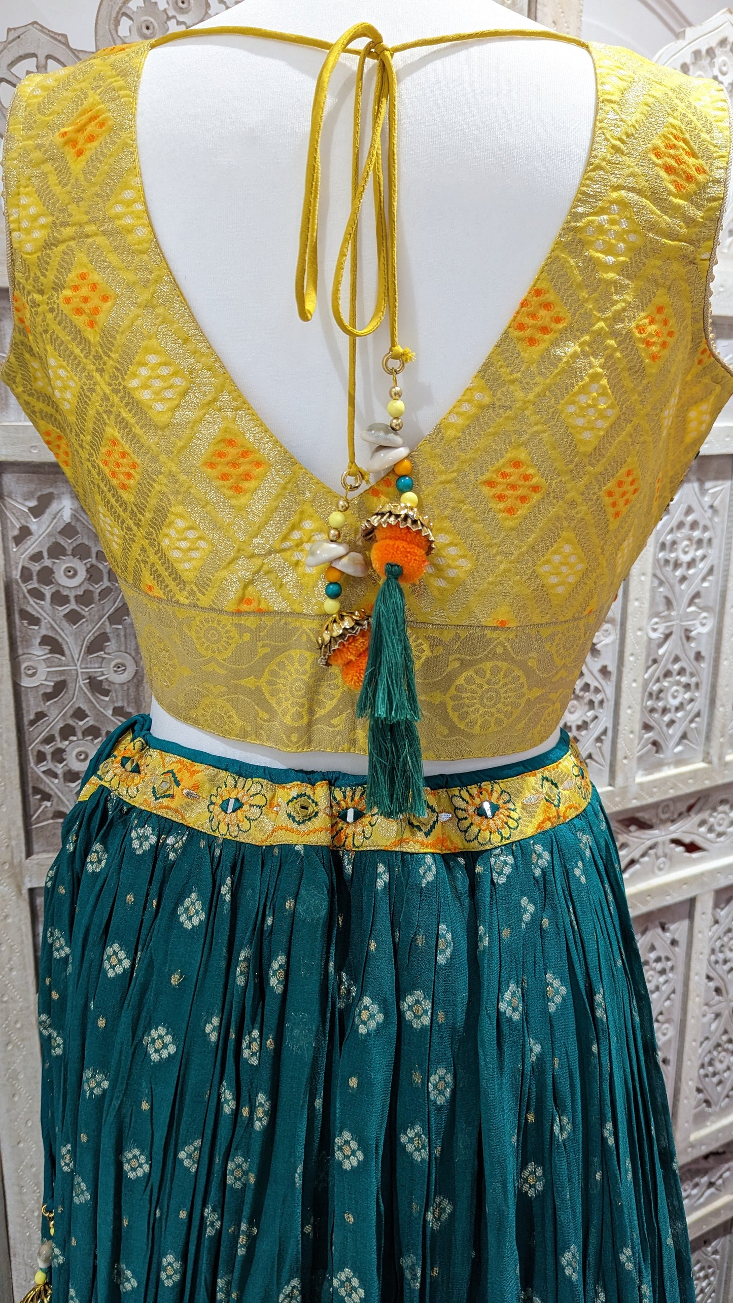 Bright Bandhani Lehenga (10-12)